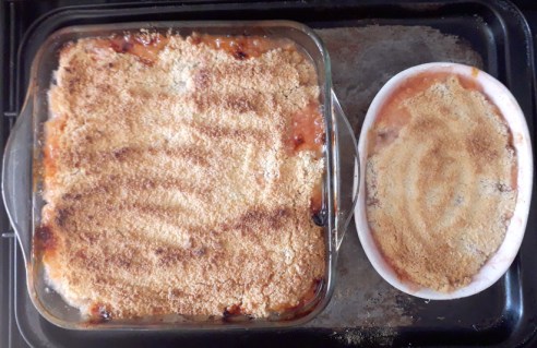 rhubarb crumble